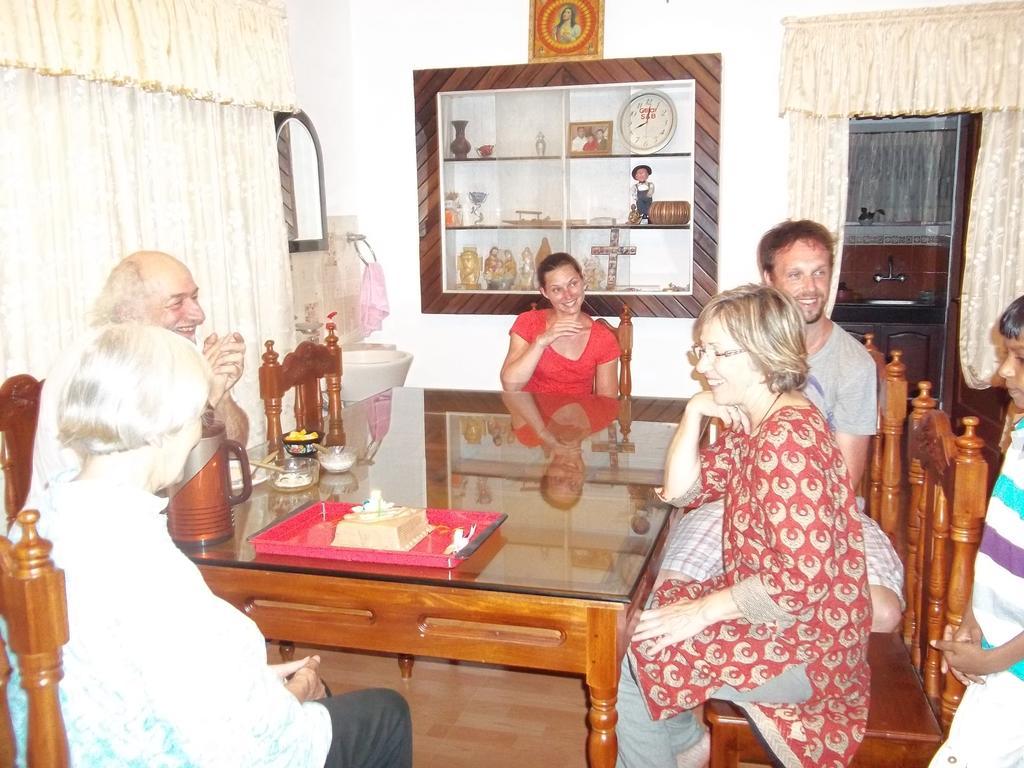 Aroma Home Stay Kochi Esterno foto