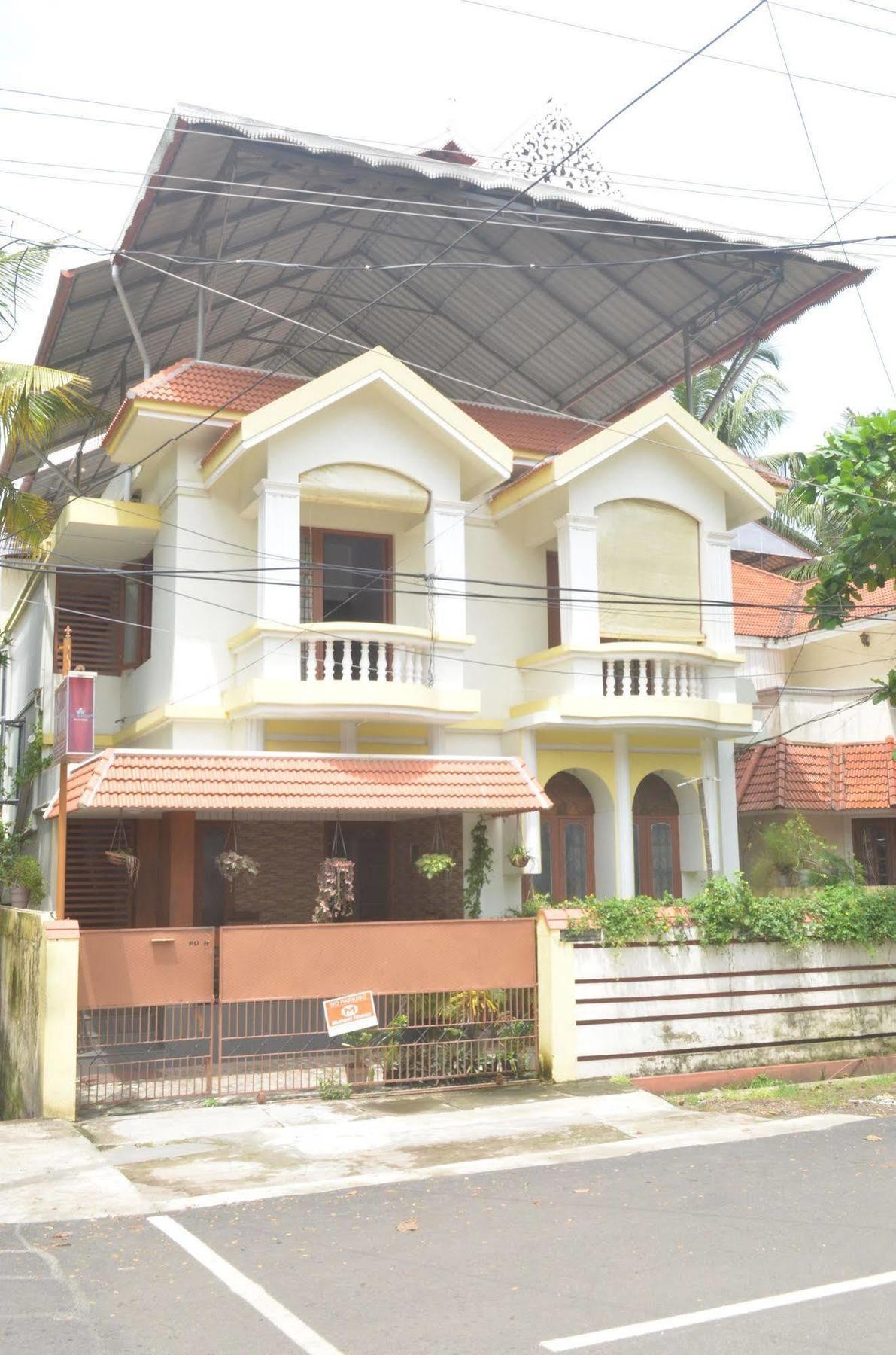 Aroma Home Stay Kochi Esterno foto