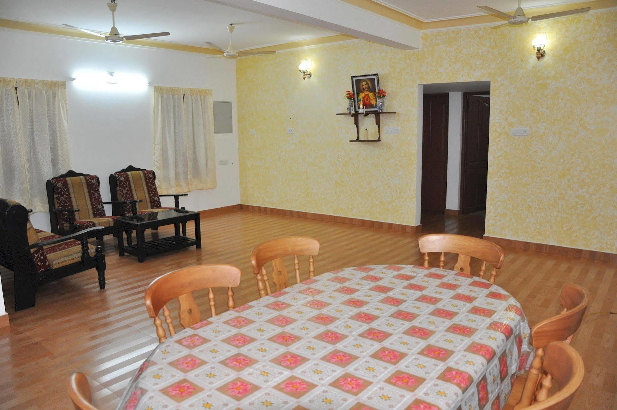 Aroma Home Stay Kochi Esterno foto